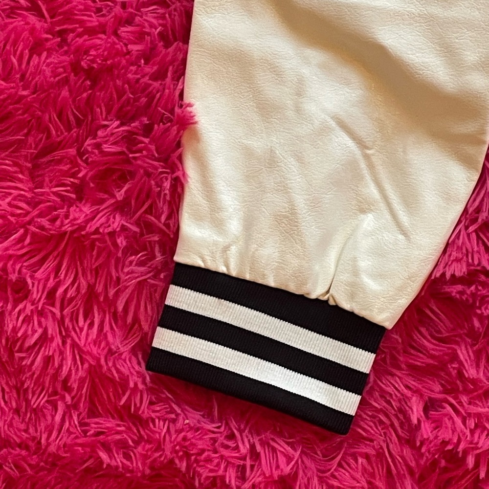Cropped varsity jacket - Picture 2 of 6